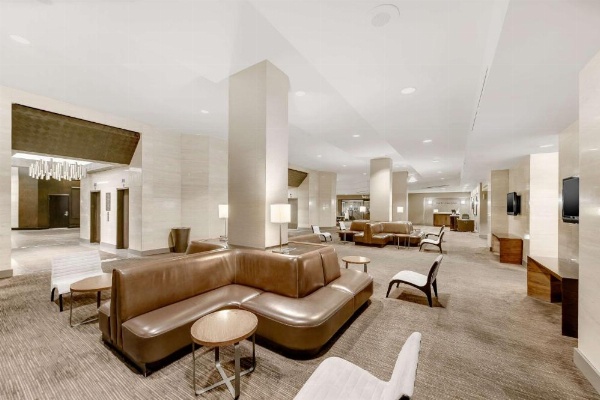 Hilton Anaheim image 10