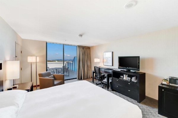 Hilton Anaheim image 26